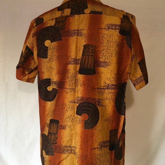 Vintage Hawaiian shirt - Picture 2 of 5